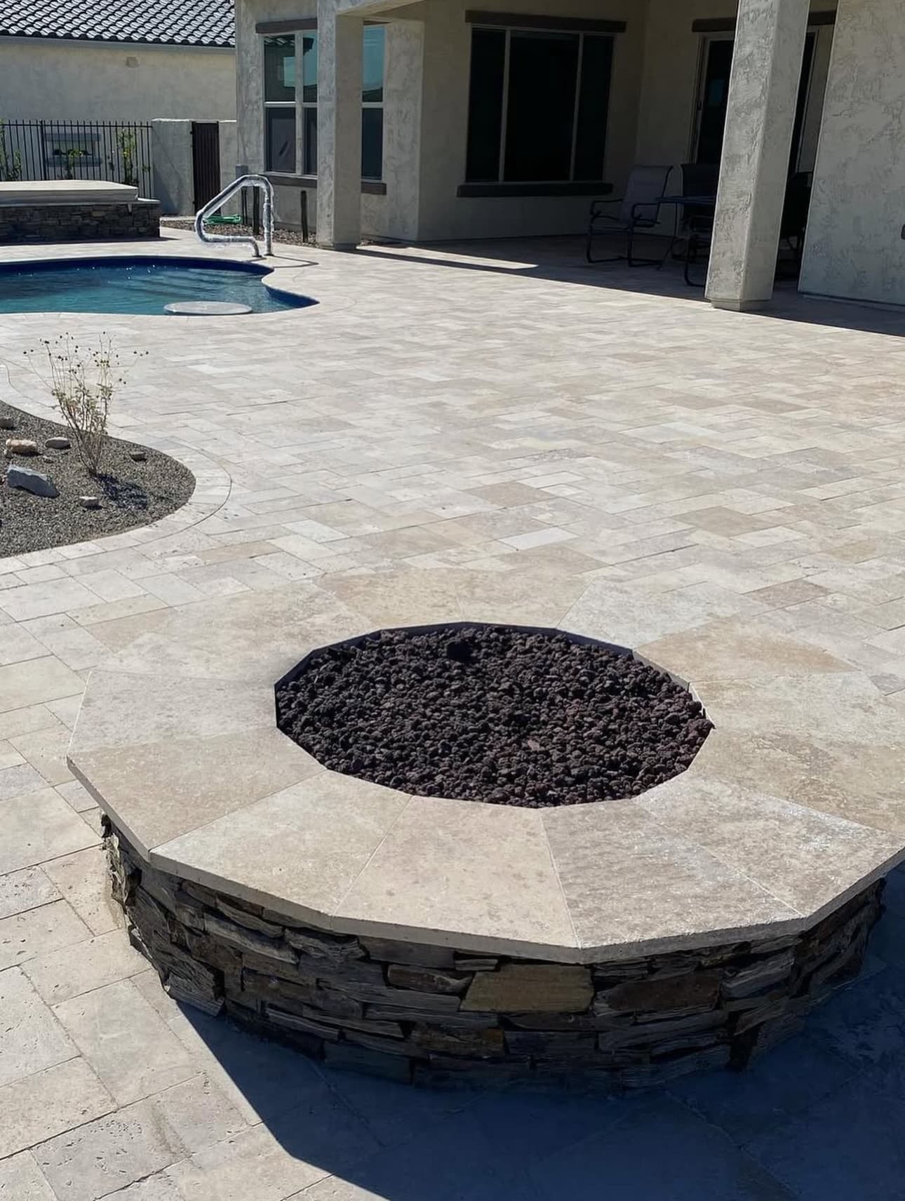 Travertine Patio & Fire Pit
